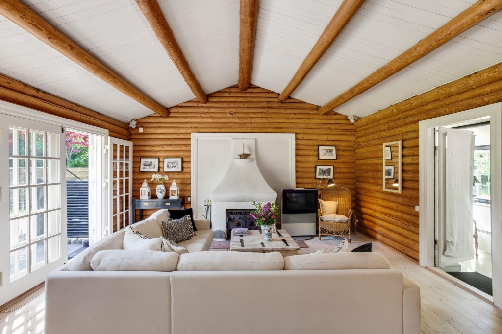 Интерьер деревянного дома - фото новинки современного оформления дизайна